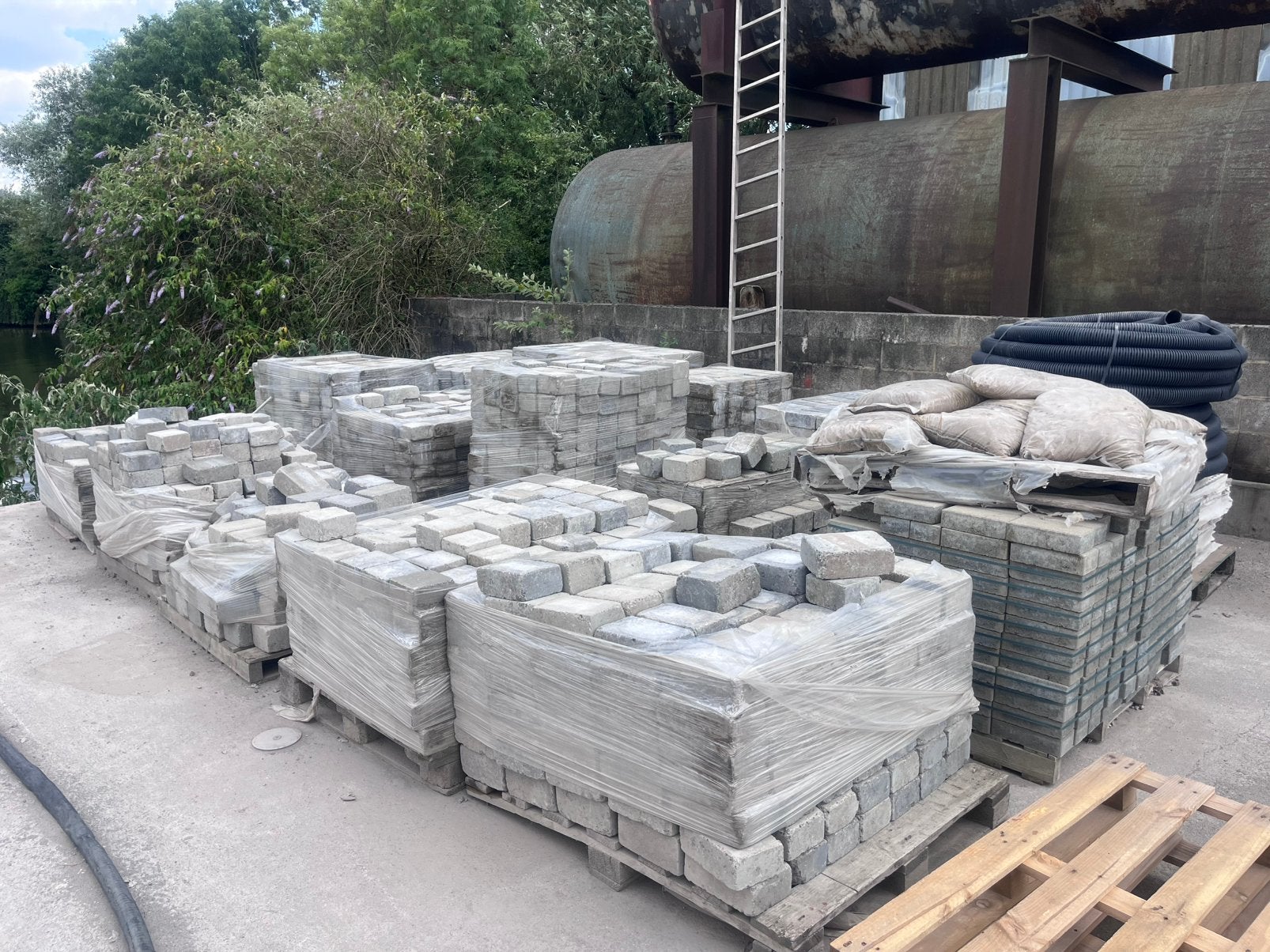 Palettes de pavés a vendre, Enlèvement ou Envoi, Comme neuf