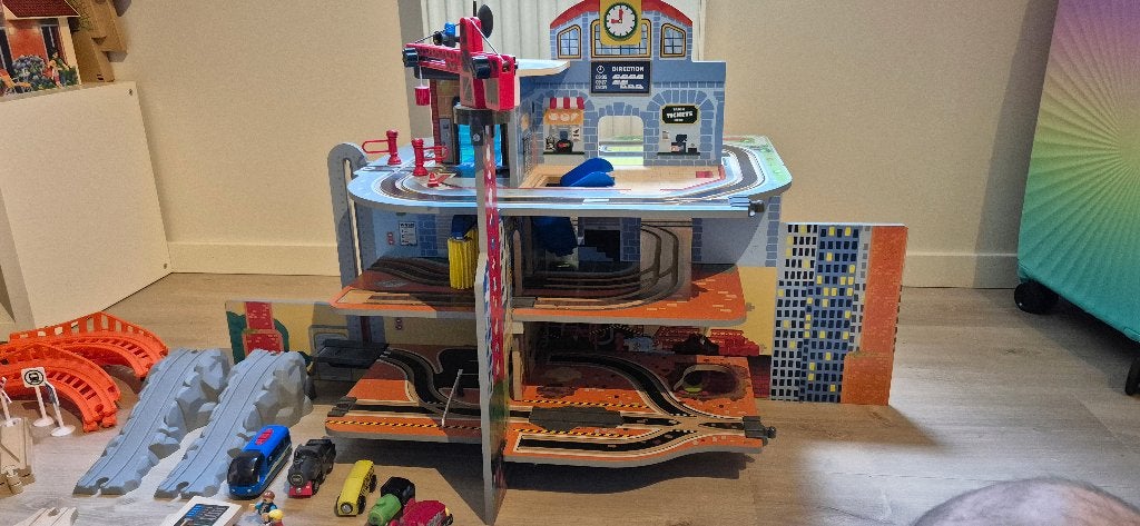 Speelgoed houten trein set, Kinderen en Baby's, Speelgoed | Houten speelgoed, Ophalen, Zo goed als nieuw, Overige typen