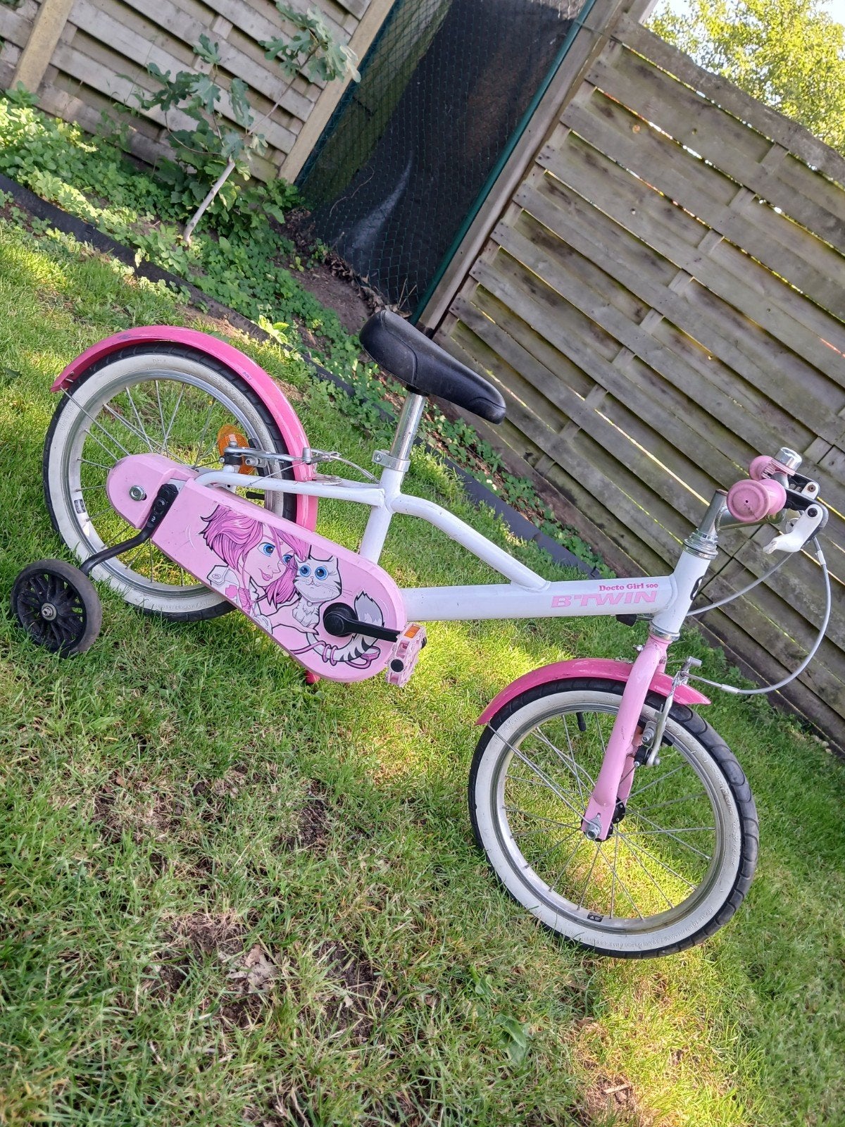 Kinder fiets compleet met zijwieltjes bel werkt remmen werke, Ophalen