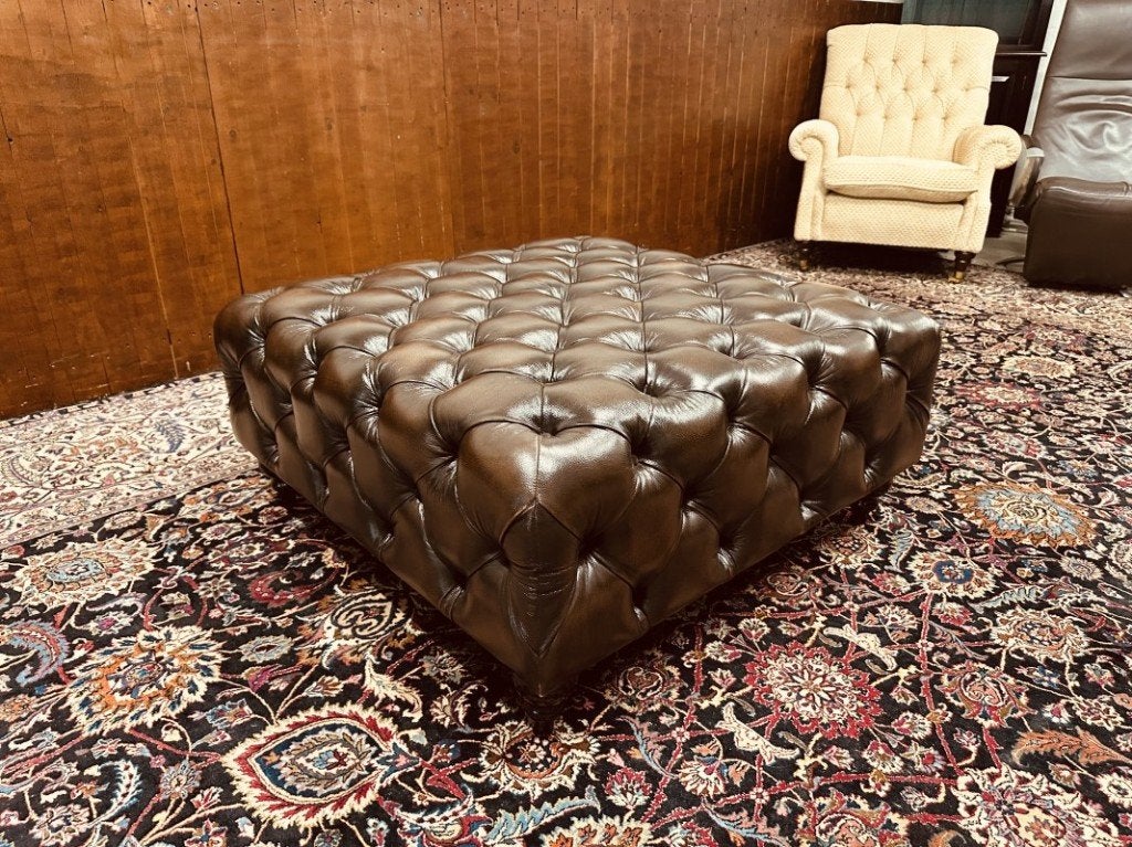 Grote Bruine Chesterfield Hocker Voetenbank Poef, Ophalen of Verzenden