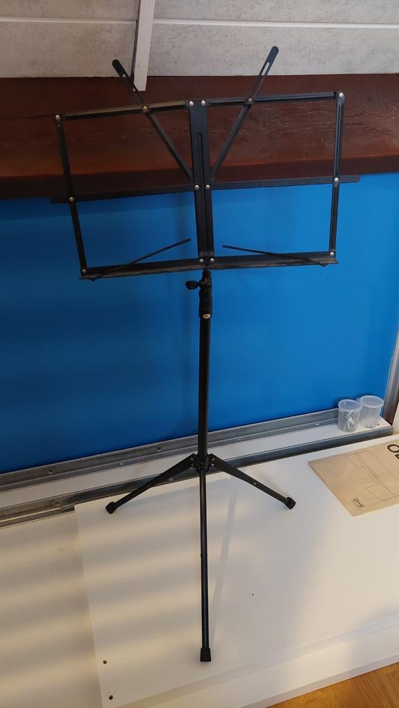 Zwarte muziekstandaard, opvouwbaar, Musique & Instruments, Pieds, Enlèvement, Comme neuf, Pied, Autres instruments