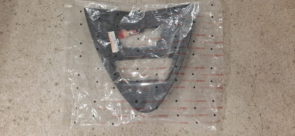 Ducati carbon, Motoren, Ophalen, Nieuw