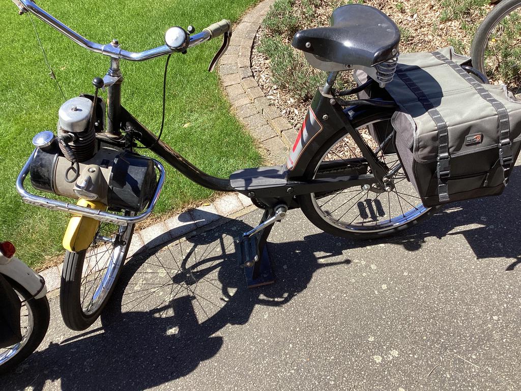 Solex, Fietsen en Brommers, Ophalen