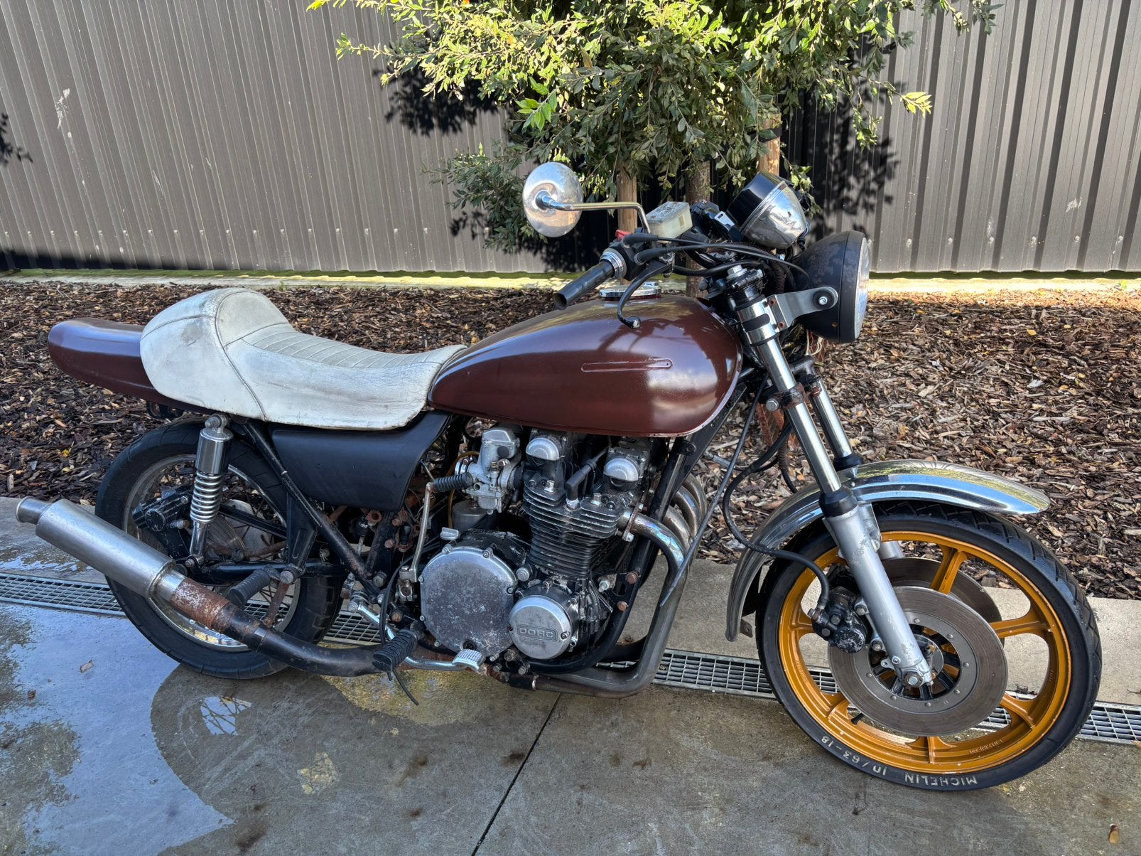 Kawasaki z 1000, Motos
