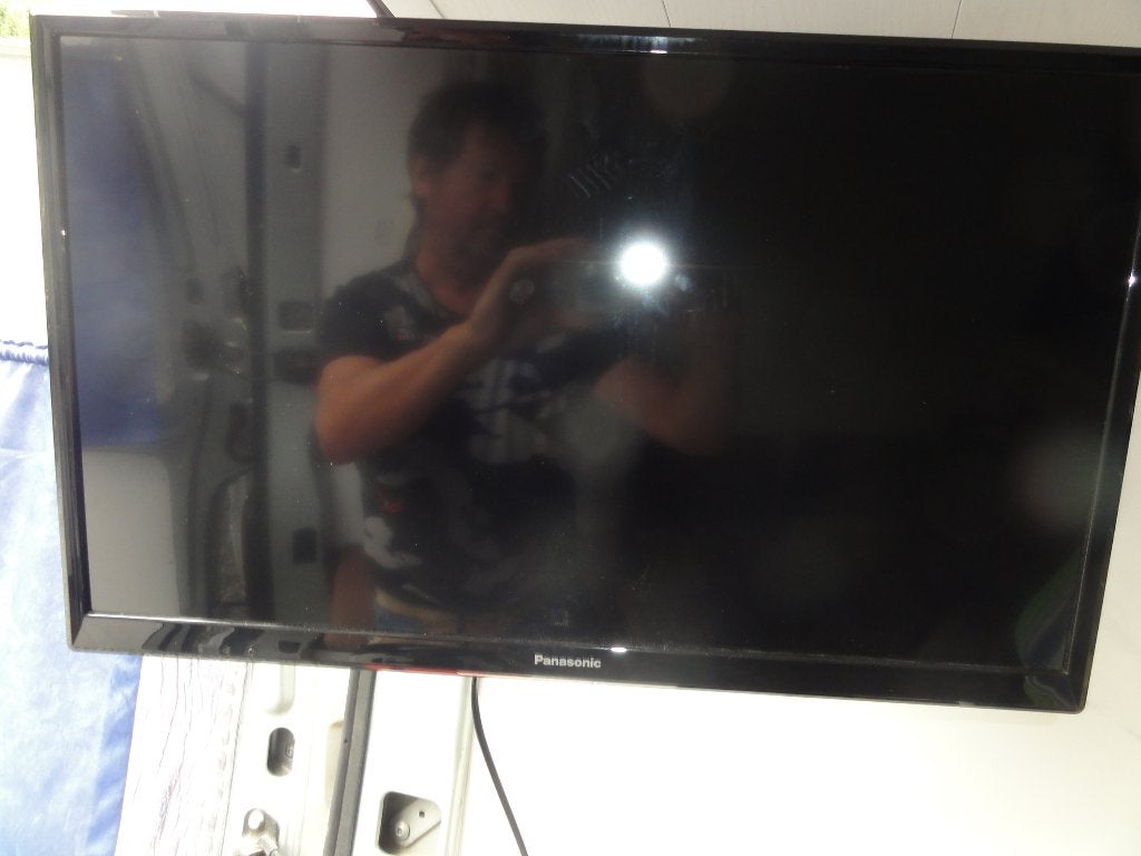 Kleine TV voor in Camper enz met Afstandsbediening, Ophalen, Panasonic, 40 tot 60 cm, Gebruikt