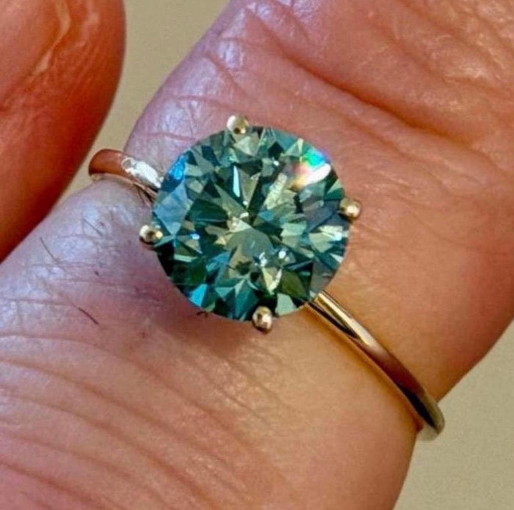 Gouden (verlovings) ring met groene diamant van 2.19 caraat!, Neuf, Or, 17 à 18, Jaune