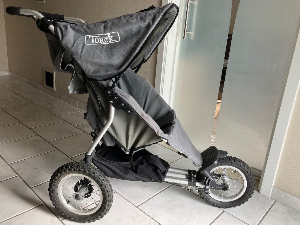 Buggy met zonneklep en regenhoes! 50€, Kinderen en Baby's, Buggy's, Ophalen, Zo goed als nieuw, Overige merken, Verstelbare rugleuning