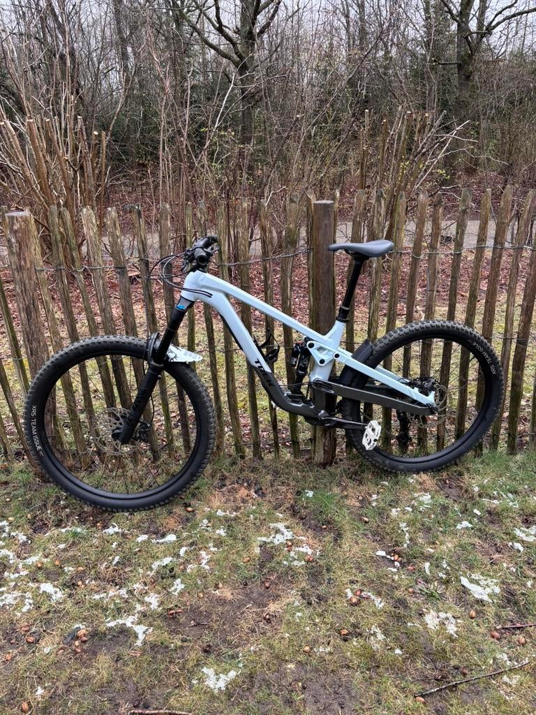 Trek slash 8 gen 6 maat M/L, Fietsen en Brommers, Fully, Ophalen, Zo goed als nieuw, Trek