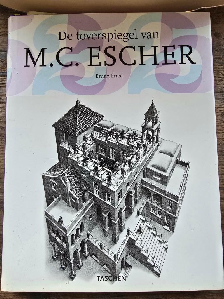 de toverspiegel van M.C.Escher, Boeken, Kunst en Cultuur | Beeldend, Bruno Ernst, Ophalen of Verzenden, Zo goed als nieuw, Grafische vormgeving
