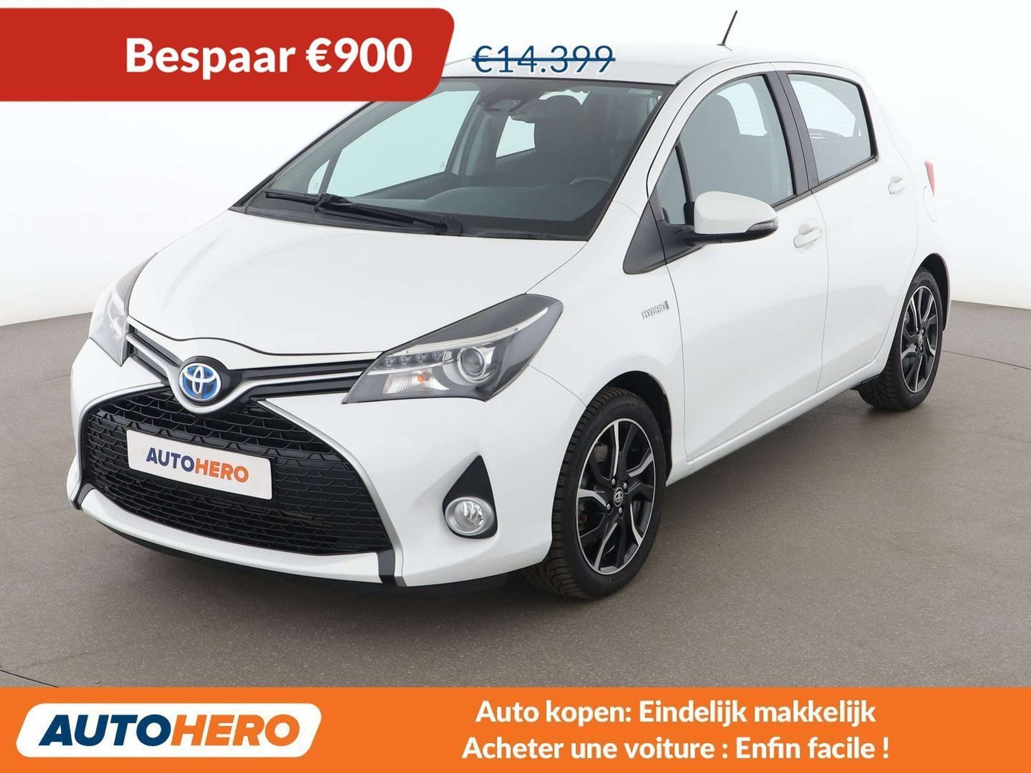 Toyota Yaris 1.5 Hybrid Comfort (bj 2017, automaat), Gebruikt, Zwart, Parkeersensor, Wit