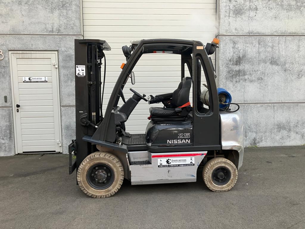 Heftruck Nissan 2,5ton gas, Ophalen of Verzenden