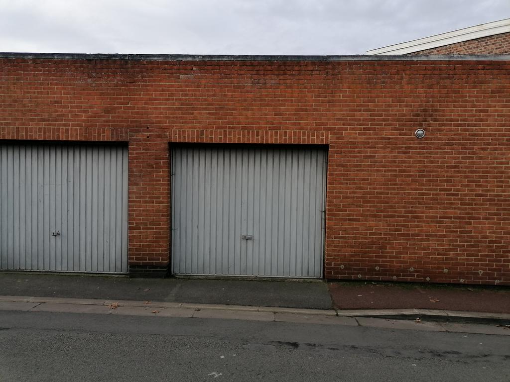 Garage à louer à Dour, Immo, Garages & Places de parking