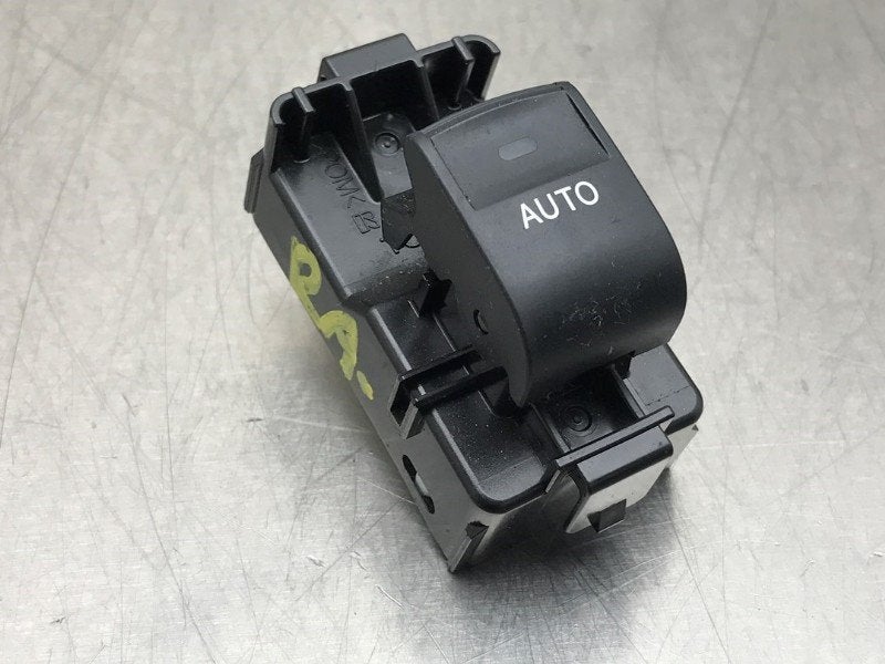 COMMUTATEUR VITRES ELECTRIQUES Auris Touring Sports (E18), Utilisé, Toyota