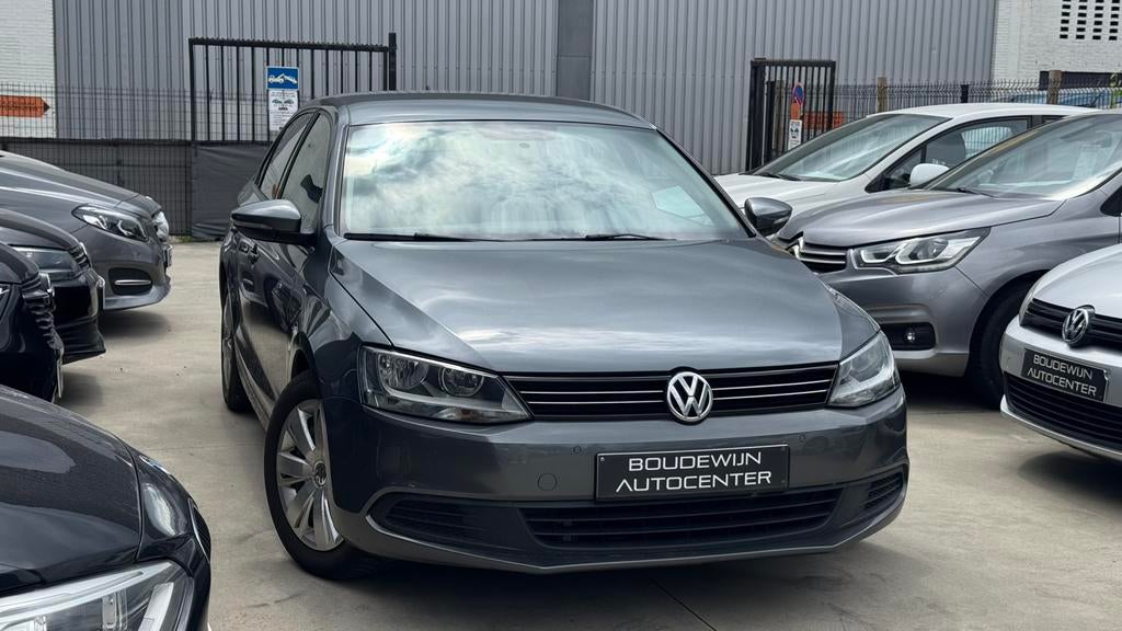 Volkswagen Jetta 2011 1.2Benzine 160.xxxkm/Airco,Sensor,Navi, Auto's, Voorwielaandrijving, Euro 5, Stof, Zwart