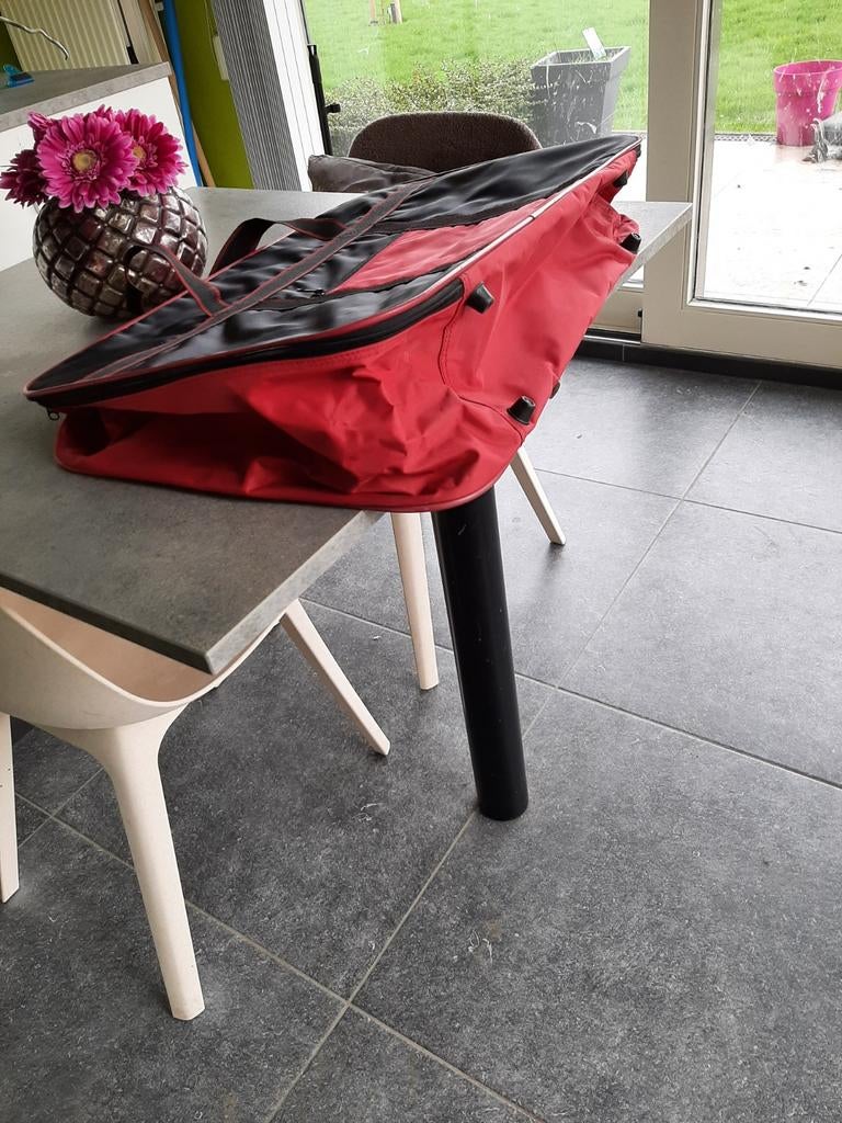 Valies en 3 sporttassen., Caravans en Kamperen, Ophalen