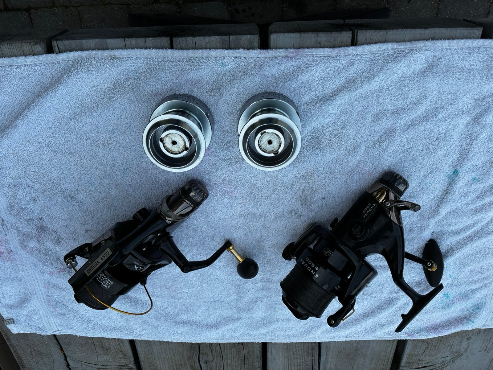 2 grote baitrunners met reservespoelen, Watersport en Boten, Ophalen of Verzenden, Gebruikt, Molen