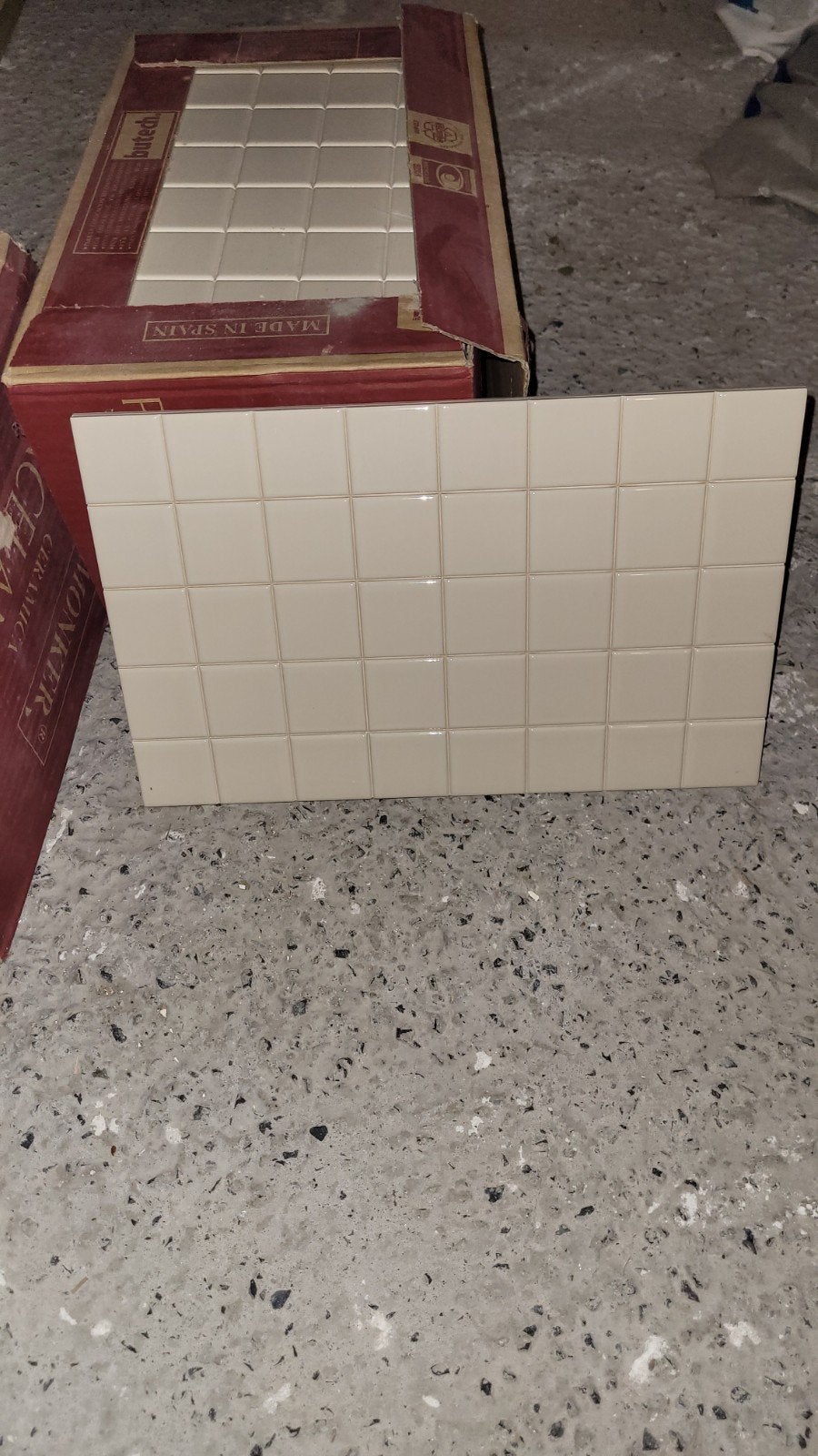 Carrelage de salle de bain/ou de cuisine, couleur écru,, Bricolage & Construction, Enlèvement