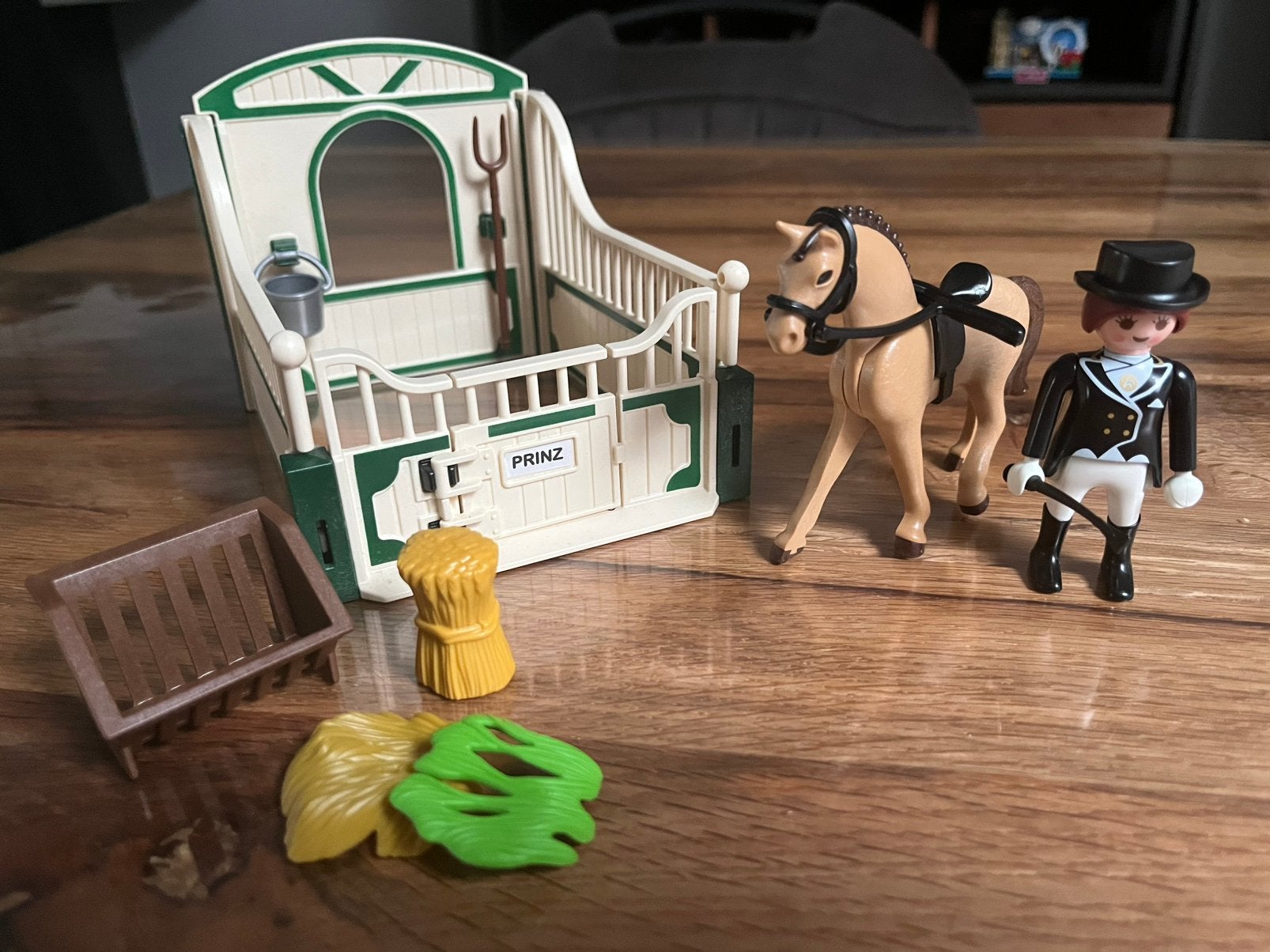 Playmobil paard met stalletje setje 4, Ophalen of Verzenden, Zo goed als nieuw