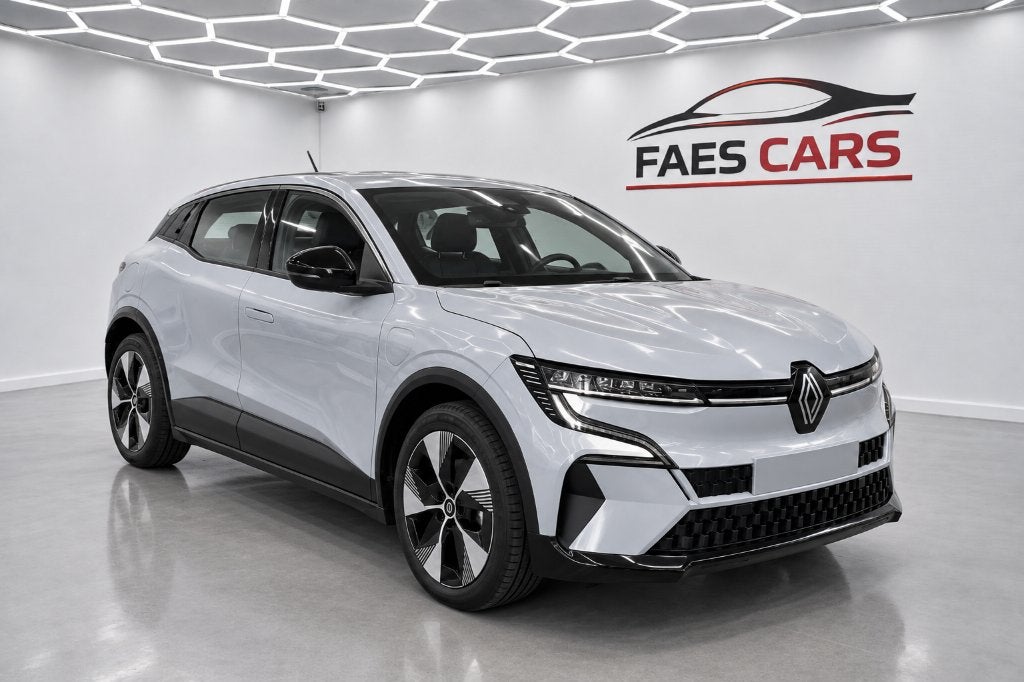 Renault Megane E-Tech long range 160 kw, Autos, https://public.car-pass.be/vhr/566cc261-5358-46dd-b6d9-c231066252f8, Argent ou Gris