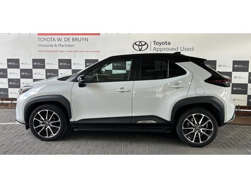 Toyota Yaris Cross GR Sport Bi-tone, Automaat, https://public.car-pass.be/vhr/4dcb3f7a-b4e3-42e7-af76-0566cea60cba, 1490 cc, Bedrijf
