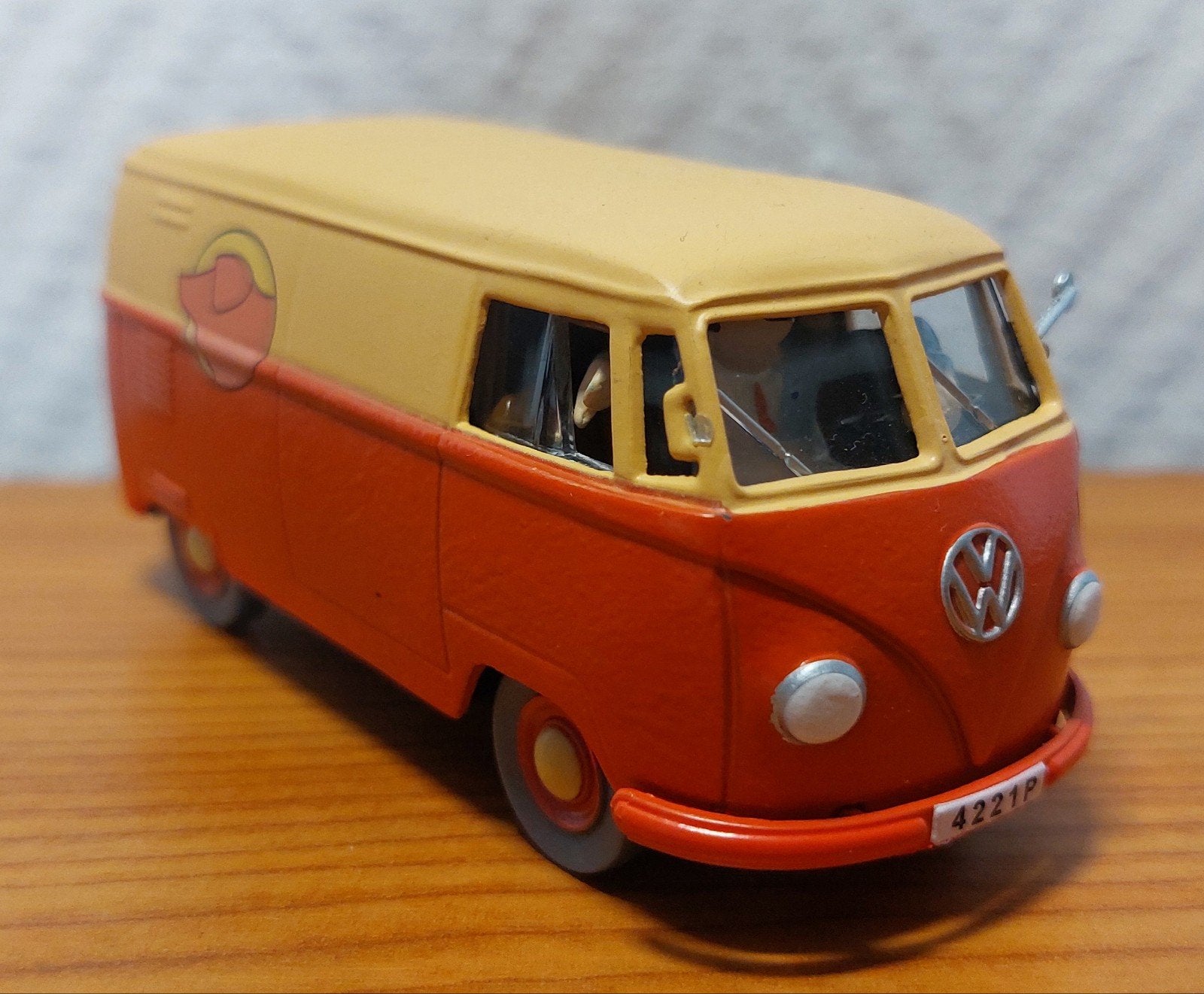 KUIFJE Atlas auto 1/43 'De VW combi 1950', Verzamelen, Ophalen of Verzenden, Kuifje