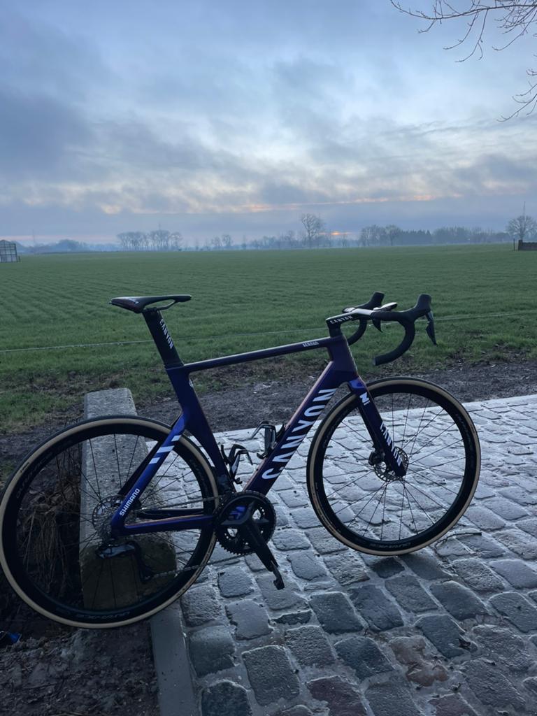 Canyon Aeroad CRF (Alpecin edition) L, Vélos & Vélomoteurs, Vélos | Vélos de course, Enlèvement, Comme neuf