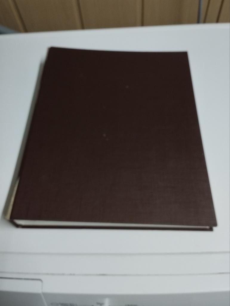 Een speciale album voor mappen met postkaarten of postzegelb, Postzegels en Munten, Ophalen