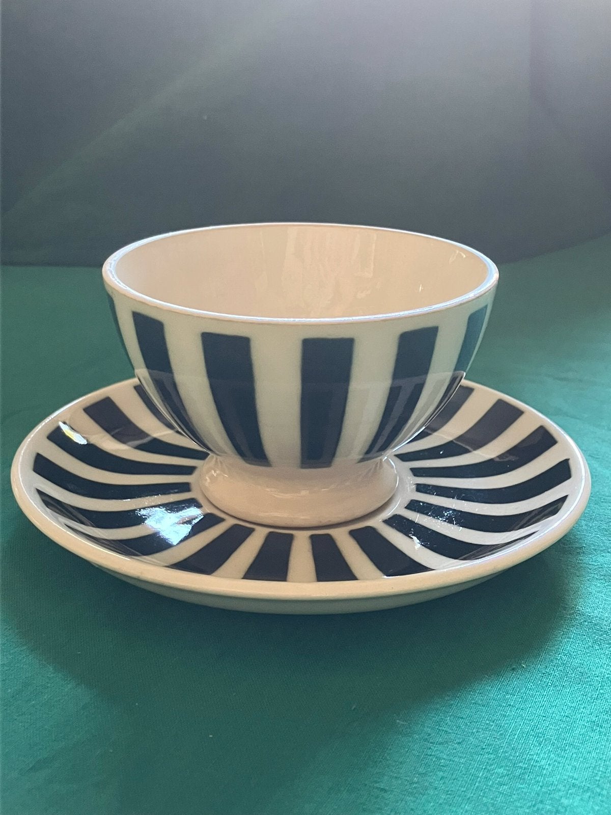 Ancien bol et sous-tasse Boch, Enlèvement ou Envoi
