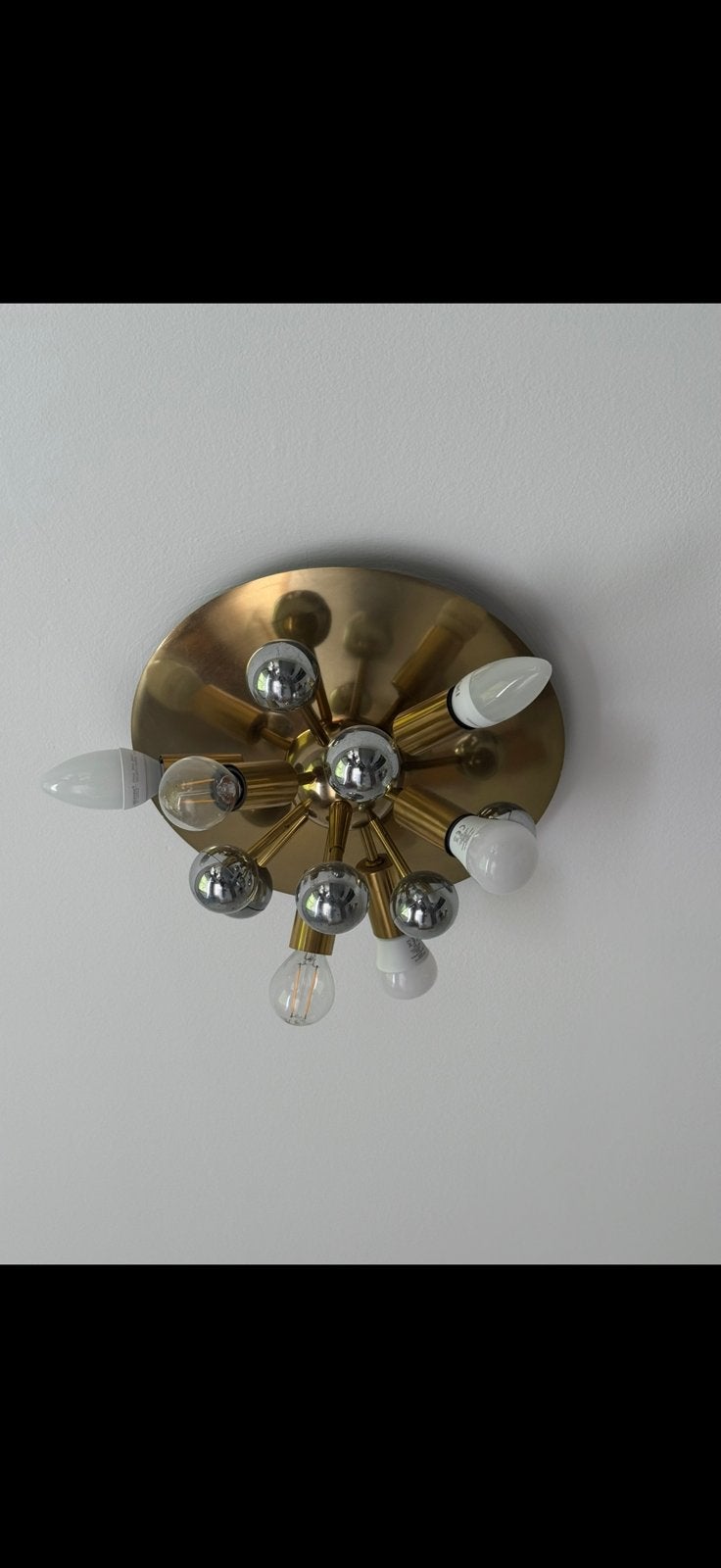 Plafondlamp Sputnik stijl, Enlèvement