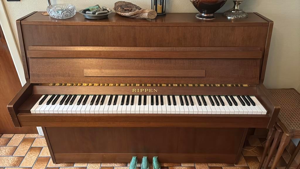 Piano rippen cantabile chêne noyer, Musique & Instruments, Pianos, Enlèvement, Comme neuf, Brun, Piano