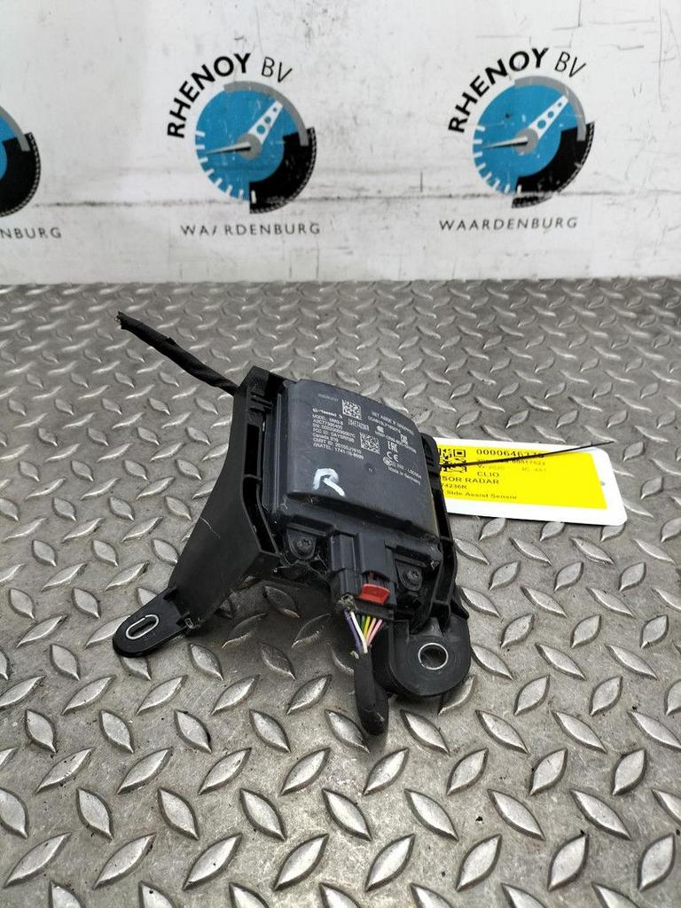 RENAULT CLIO MK5 BJA 1.0 TCe100 R.S. Line  SENSOR RADAR 2020, Enlèvement ou Envoi, Utilisé, Stiba membre