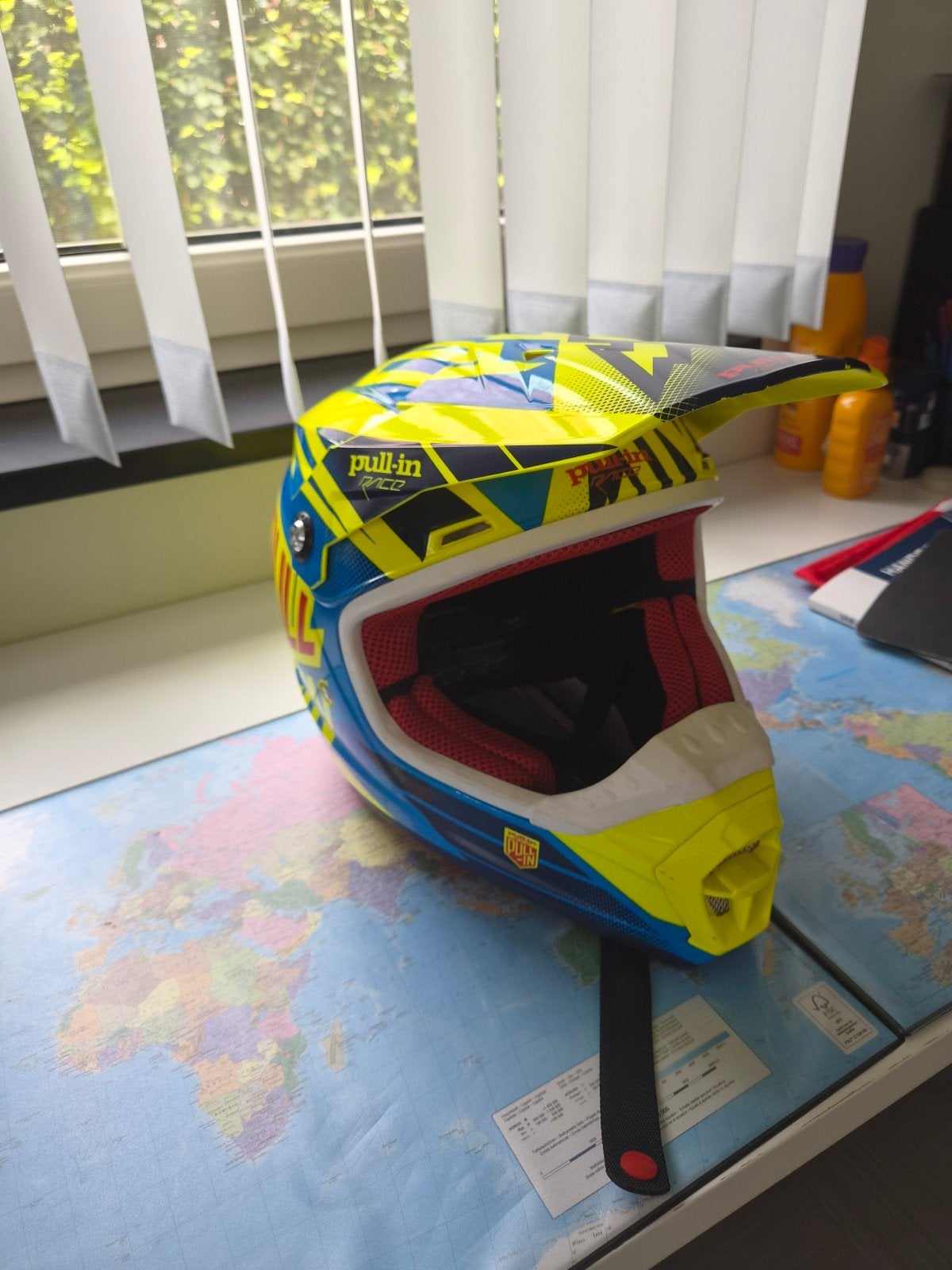 Pull-In MX Crosshelm / BMX helm – Neon Geel/Blauw, Motoren, Kleding | Motorhelmen, M, Ophalen, Overige merken, Heren