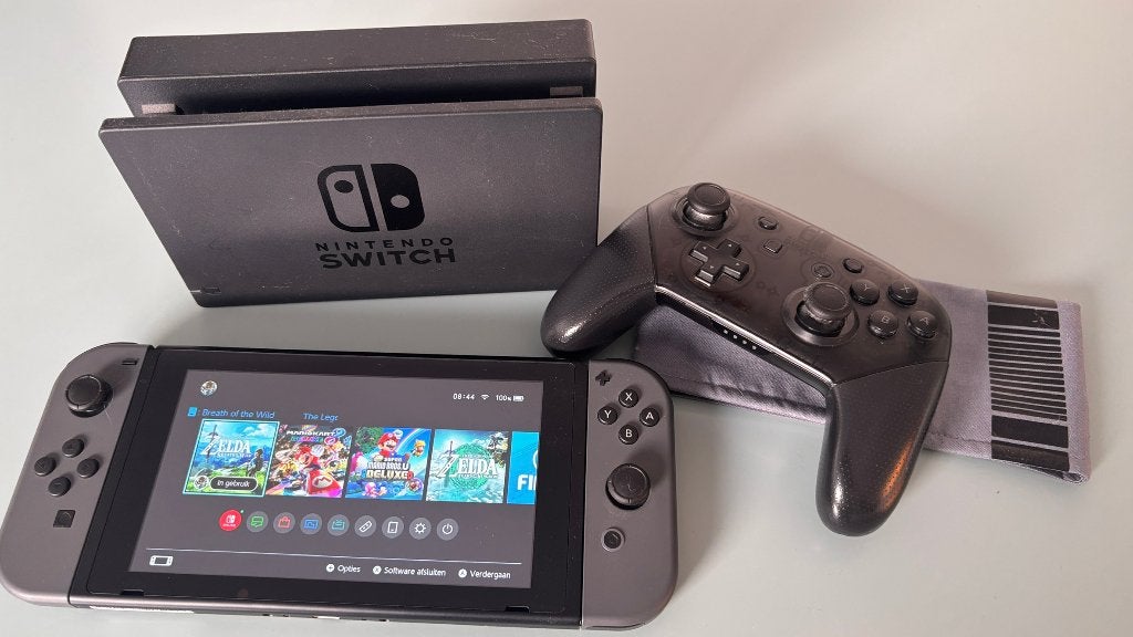 Nintendo Switch V2 + pro controller, geheugenkaart, etc., Enlèvement, Comme neuf, Avec 2 manettes, Switch 2019 Upgrade