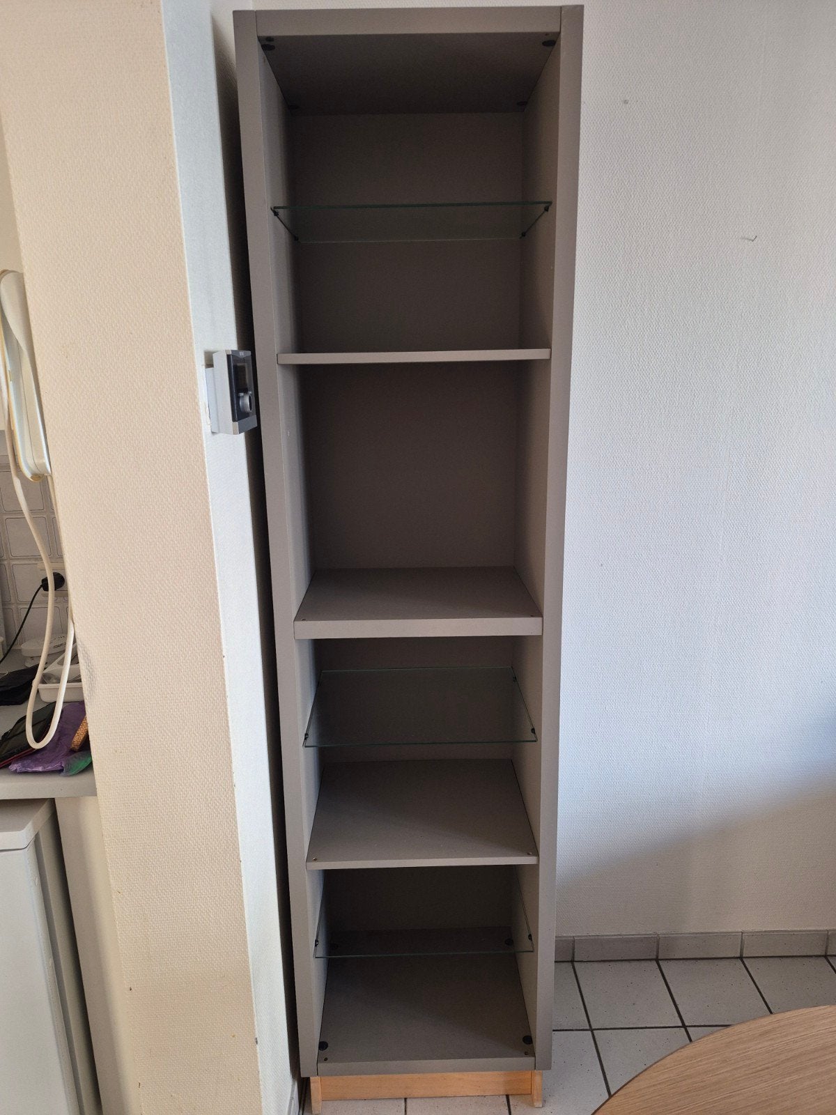 kast, Maison & Meubles, Enlèvement