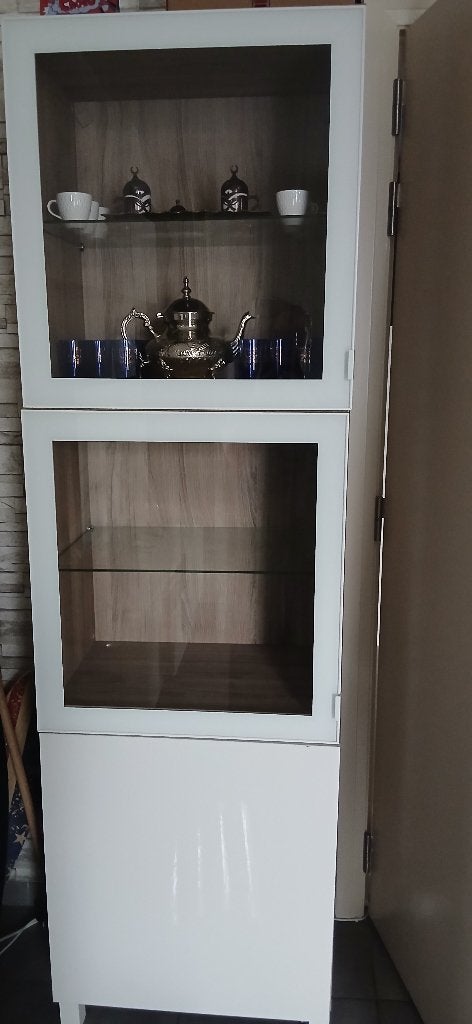 vitrine Besta ikea, 25 à 50 cm, Avec tablette(s), Utilisé, 50 à 100 cm