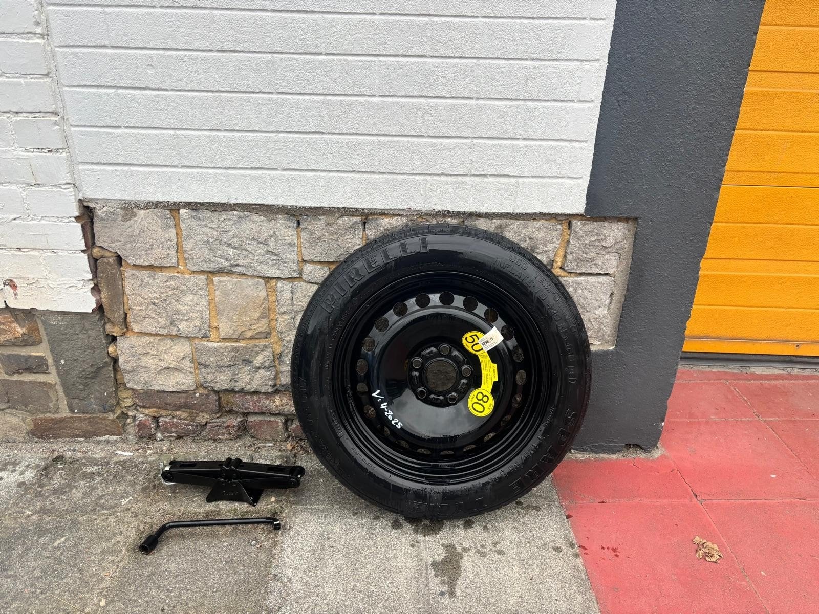 Roue de secours Volvo (125/85R16) galette neuf complet, Enlèvement, Neuf, Ford