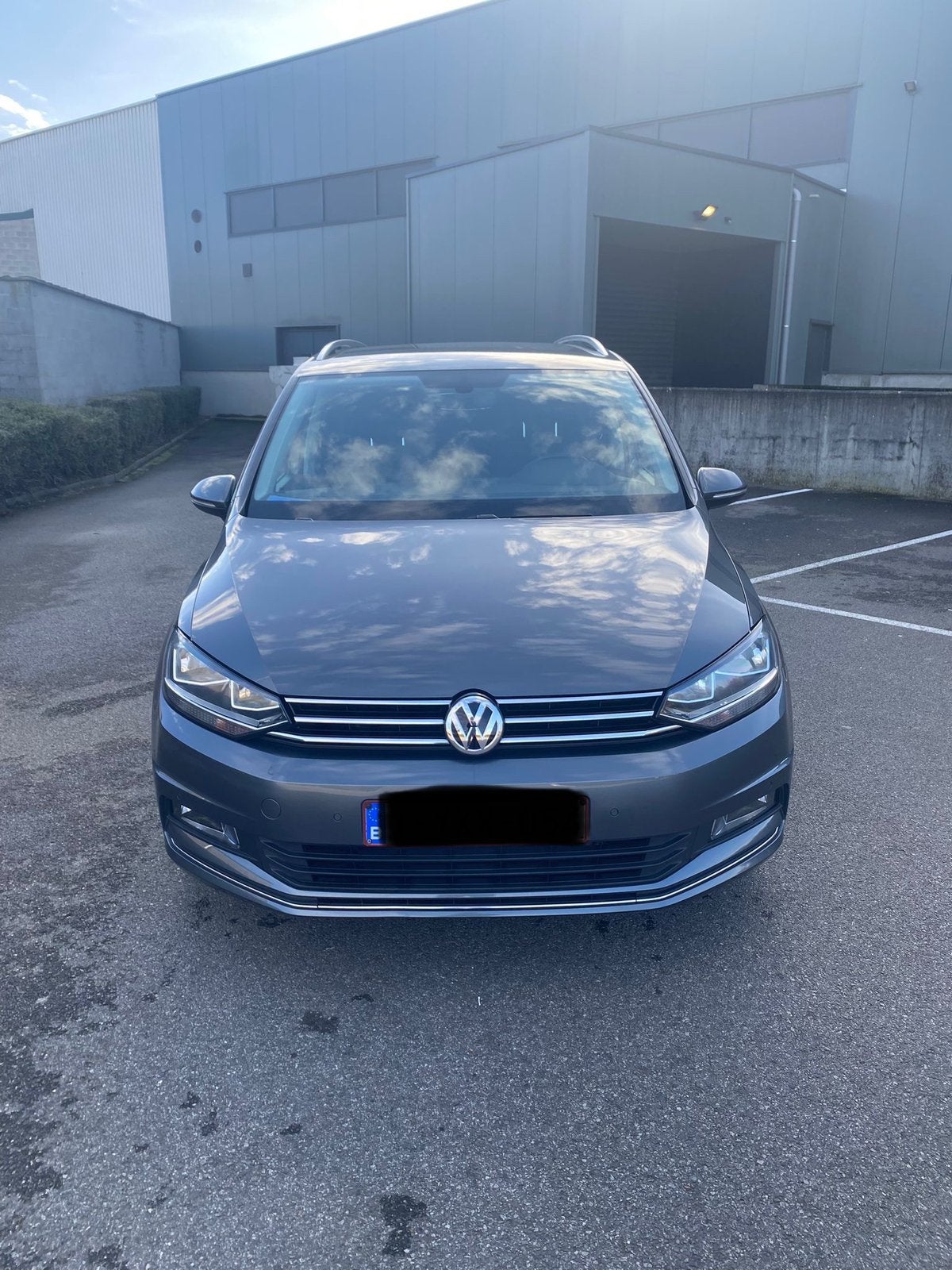 Volkswagen Touran 1.6 TDI, Autos, Volkswagen, Argent ou Gris, Euro 6, Alcantara, Noir