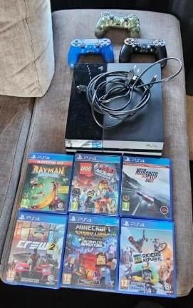 PlayStation 4 console met 6 spellen en 3 controllers, Games en Spelcomputers, Spelcomputers | Sony PlayStation 4, Ophalen, Original