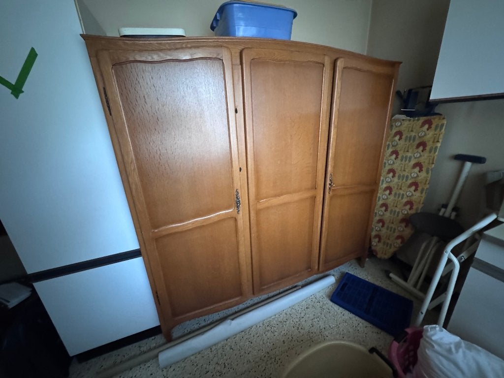 oude kleerkast - gratis, Huis en Inrichting, Ophalen, Gebruikt, Met deur(en), 150 tot 200 cm