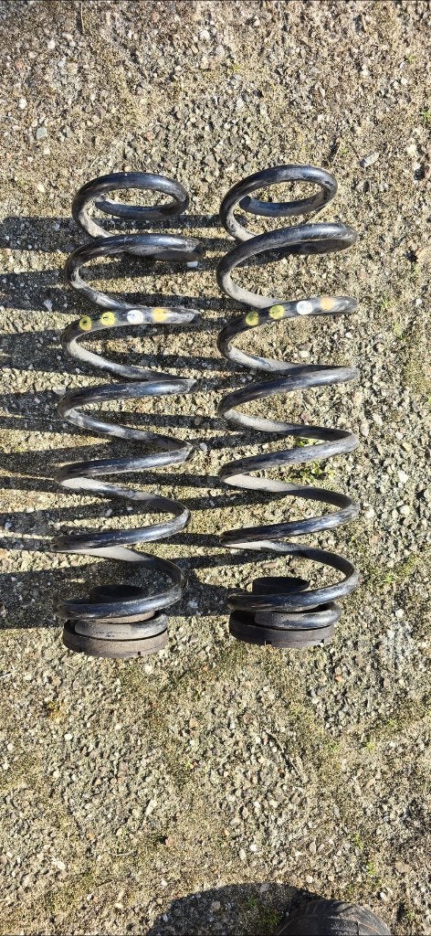 Autoonderdelen vw polo achter veren., Ophalen of Verzenden, Gebruikt, Achter, Volkswagen