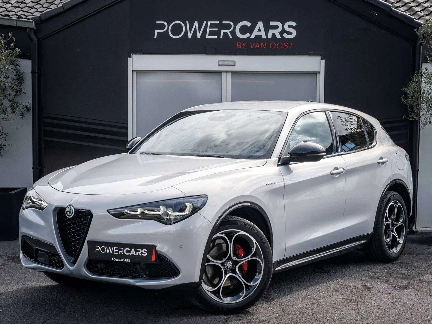 Alfa Romeo Stelvio Veloce Q4 2.0 | Active Cruise | Leder | K, Automaat, 4 cilinders, Leder, Bedrijf
