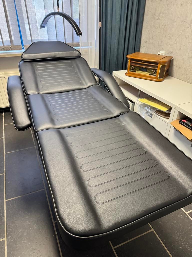 « Fauteuil de traitement ajustable pour sourcils/visage, Services & Professionnels, Manucure | Autre, Soins de la peau, Massage