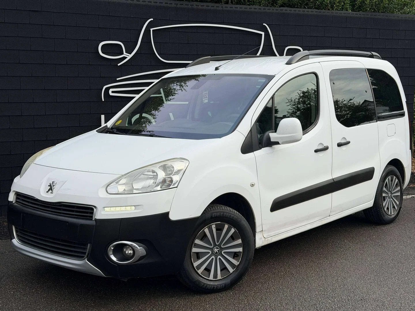 Peugeot Partner 1.6 HDi+AIRCO+5 PLACES+CARNET COMPLET+EURO 5, Autos, https://public.car-pass.be/vhr/a9d316ec-aeb5-419c-98bd-454087059339
