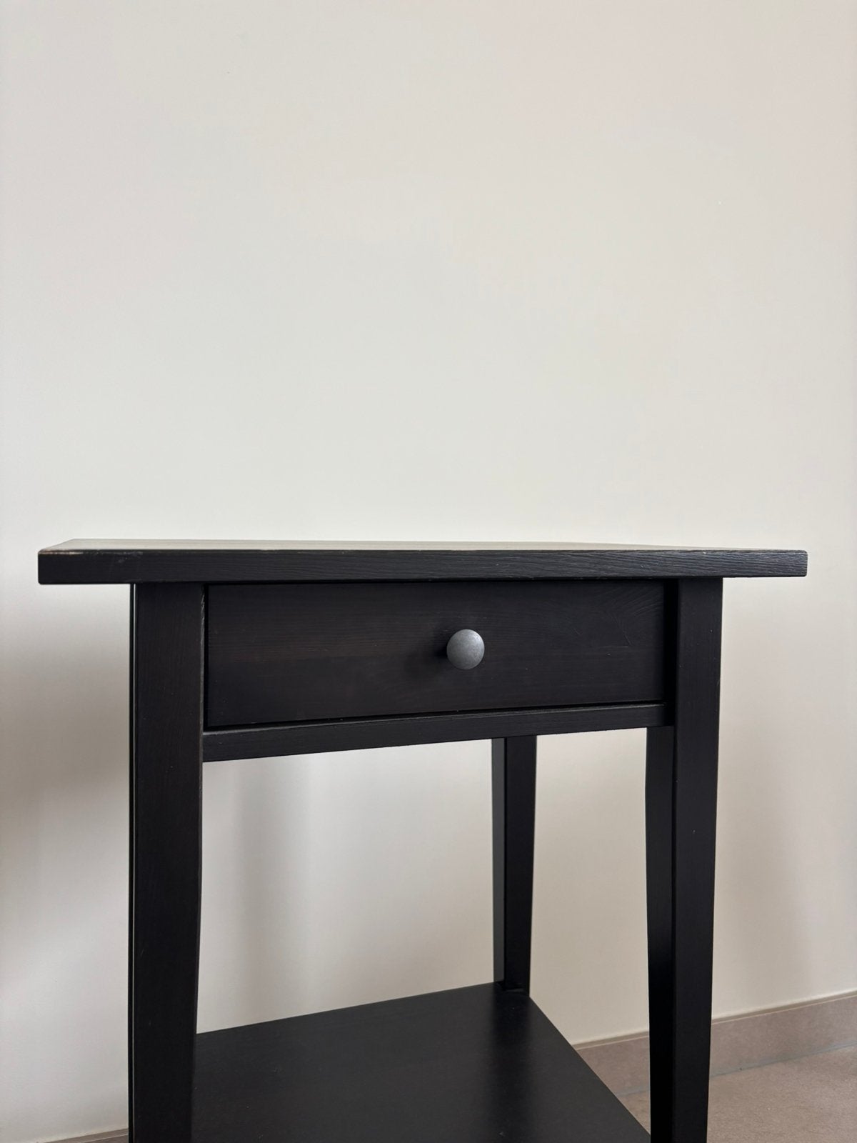 Zwart nachtkastje Ikea, Ophalen, Zo goed als nieuw