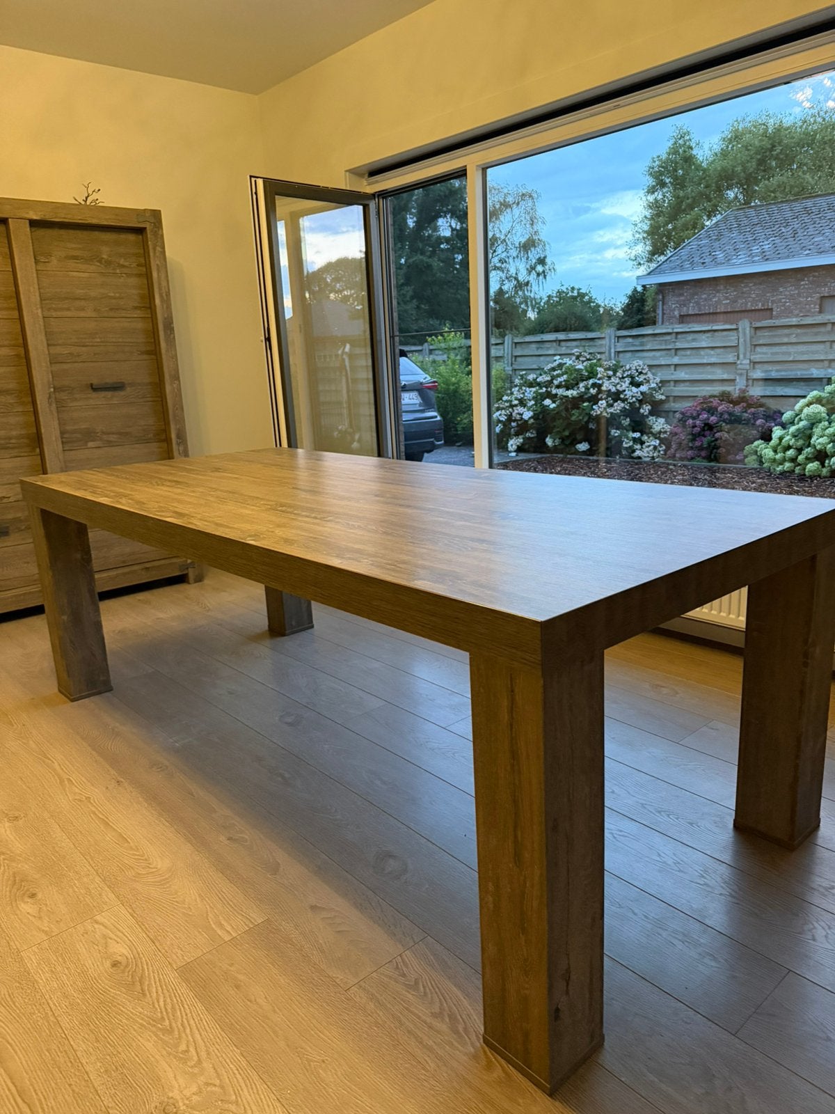 woonkamer set (tafel, 2x kast), Huis en Inrichting, Ophalen, Nieuw