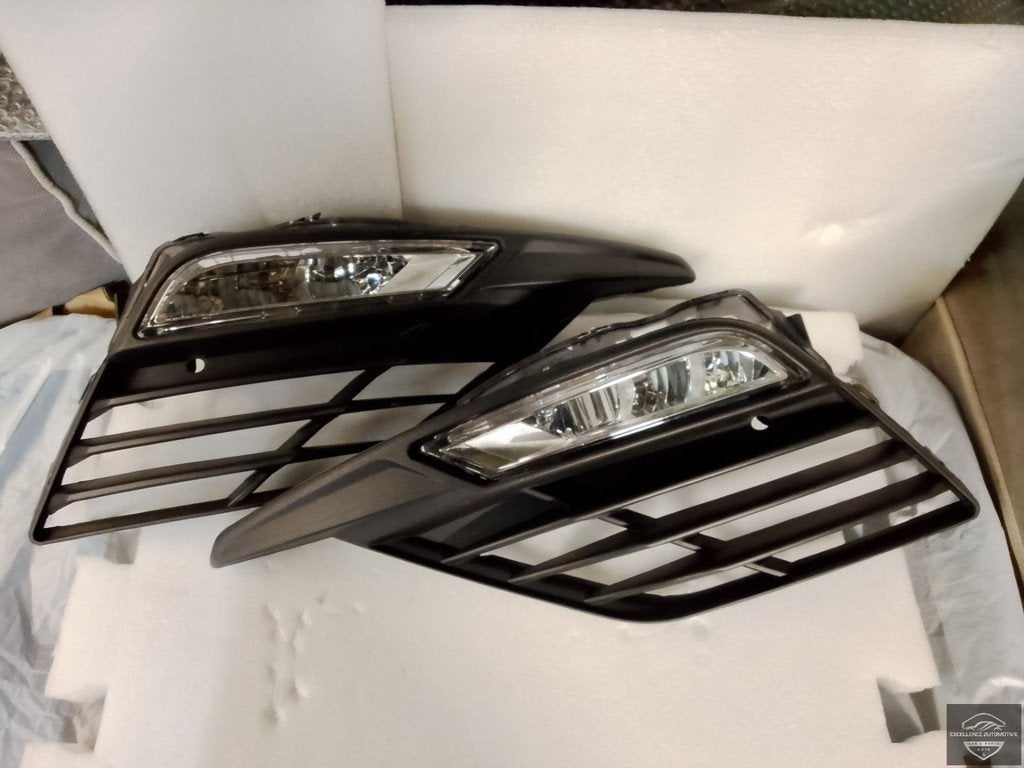Seat Leon 5F LED Mistlamp L + R set 5F0941701C 5F0941702C, Gebruikt, Autovia A-2, Km 585 585
08760  Martorell, ES, SEAT S.A., Customercare@seat.es