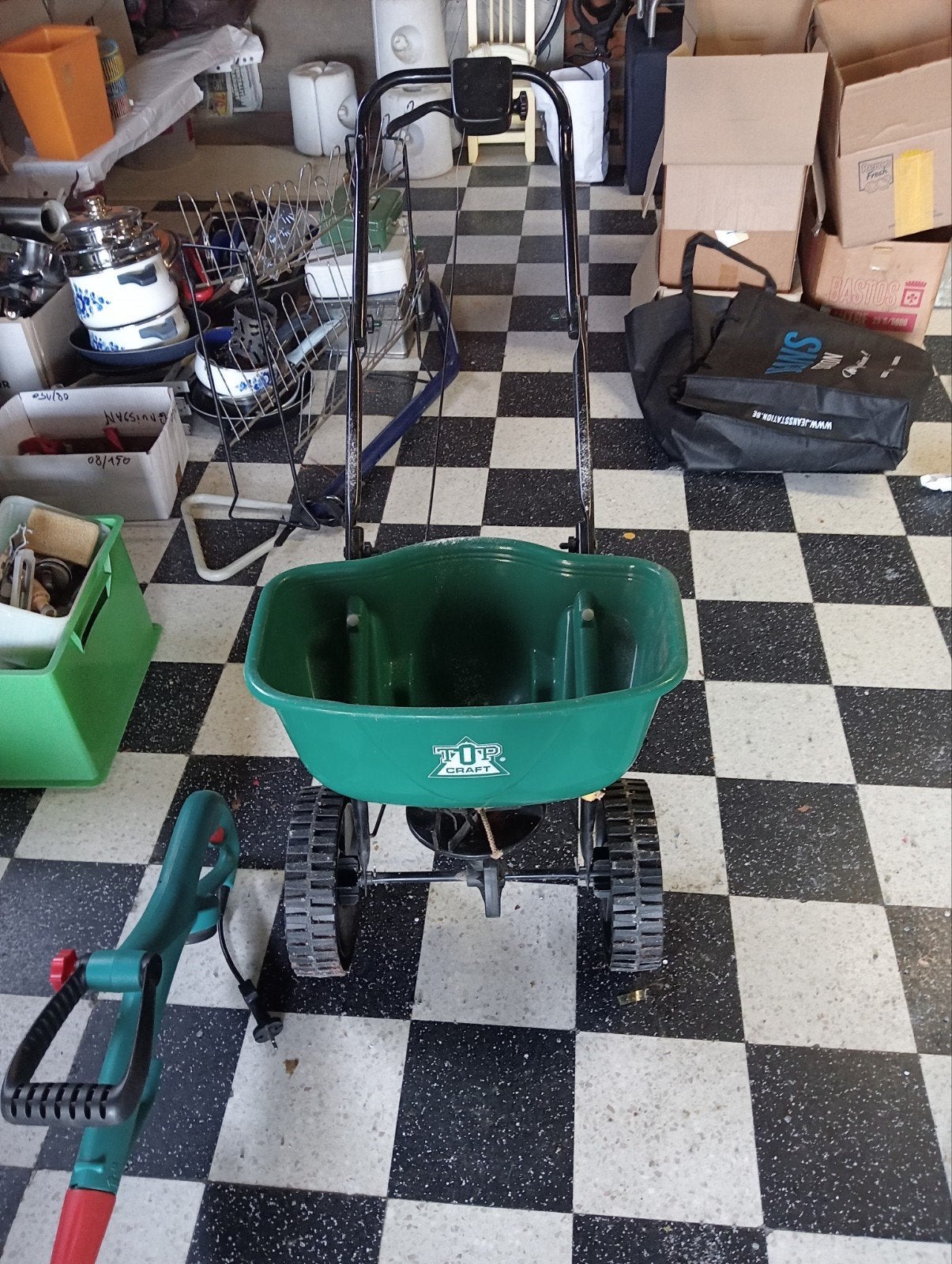 Zaai mest kar, Tuin en Terras, Ophalen