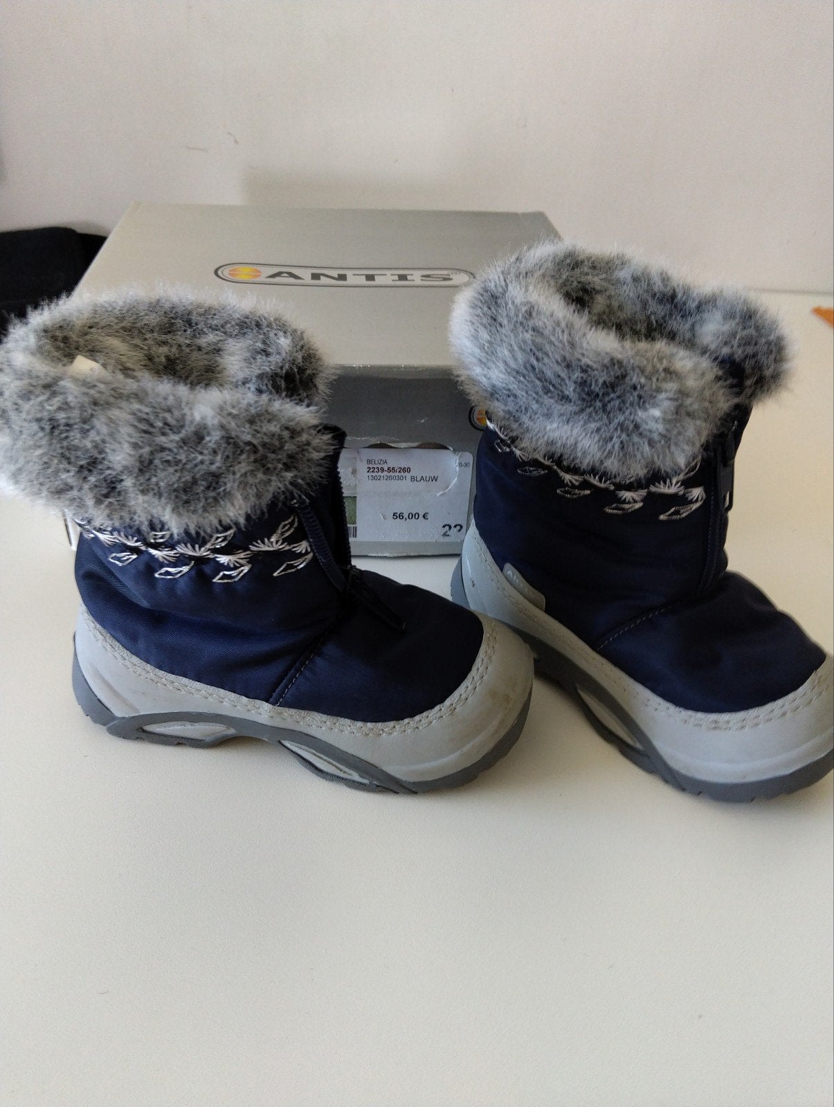 winterbotjes maat 22/23, Kinderen en Baby's, Babykleding | Schoentjes en Sokjes, Ophalen, Zo goed als nieuw
