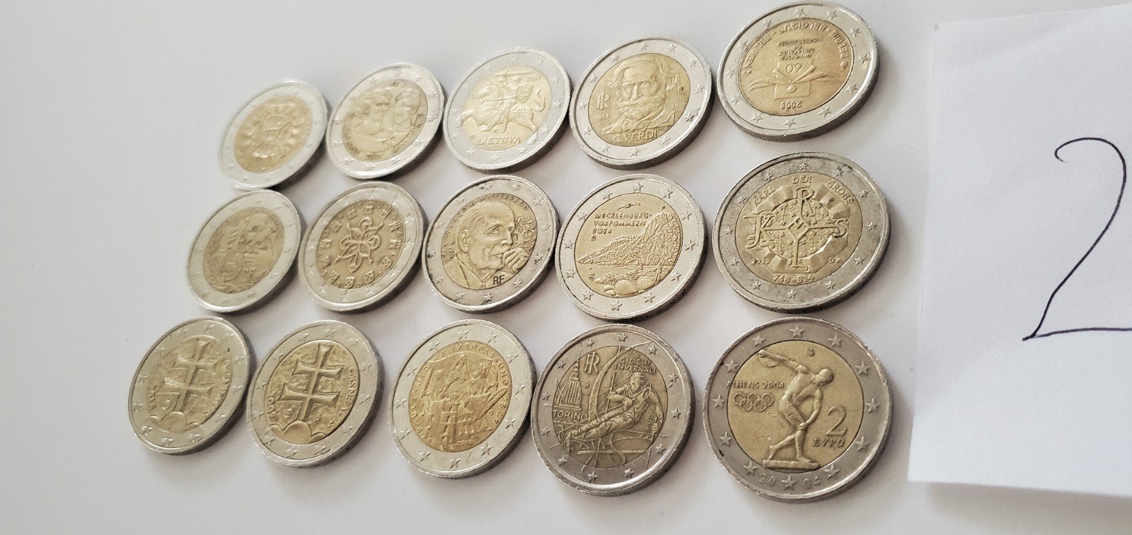 2 euro munten 15 stuks gebruikte staat.

Enkel in 1 lot voor, Enlèvement, Belgique, 2 euros