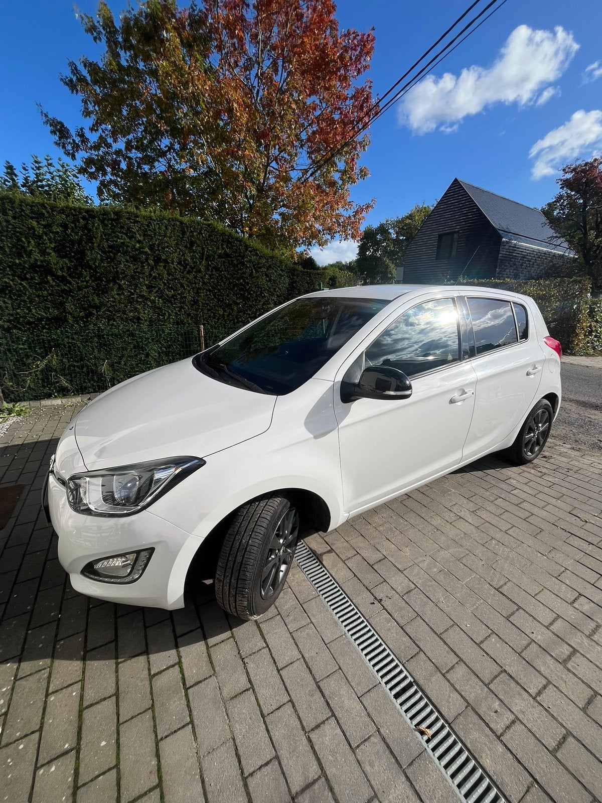 Hyundai i20 benzine – 2014 – 107.430 km, Autos, Euro 5, Achat, Boîte manuelle, Noir